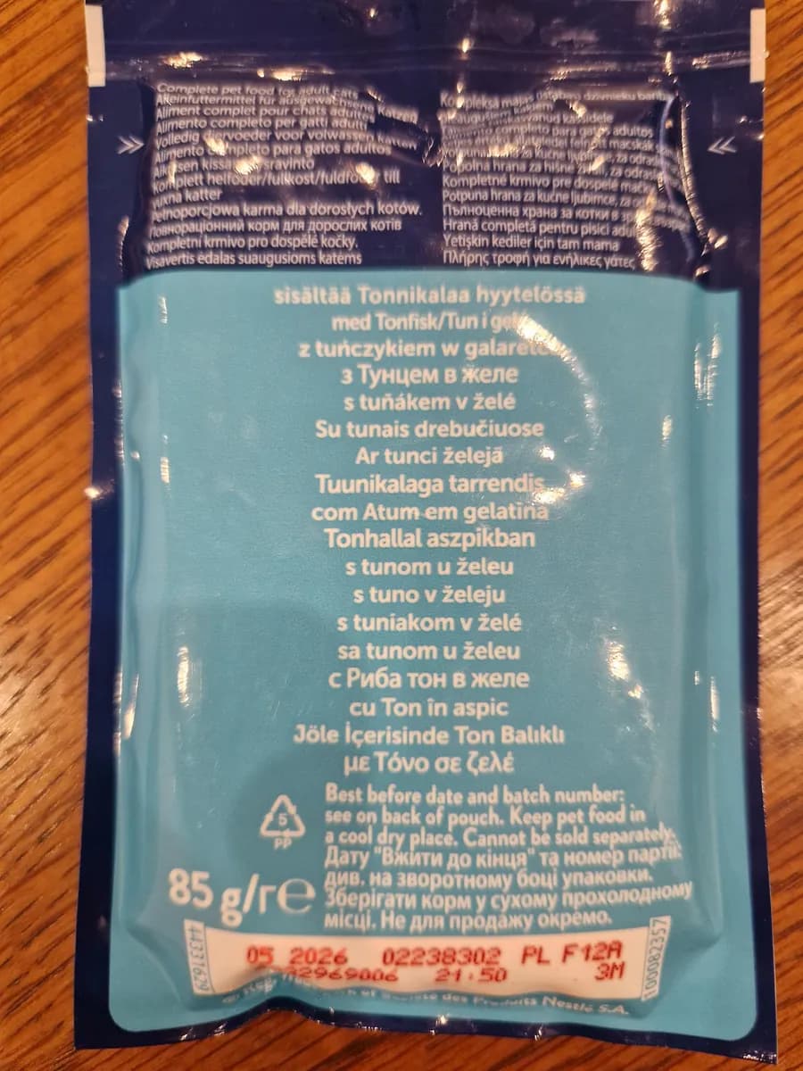 Felix As Good As It Looks Cat Food package