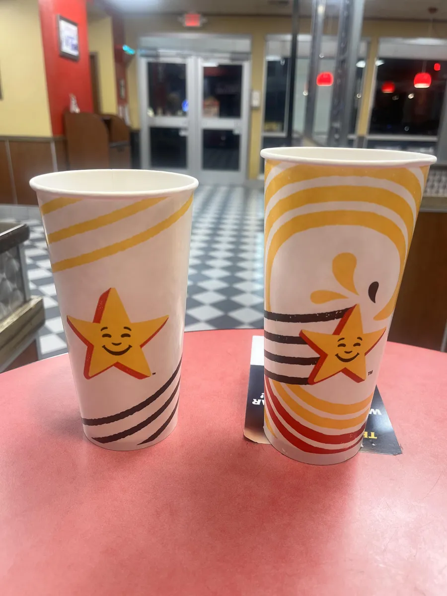 Carl's Jr Medium Cup