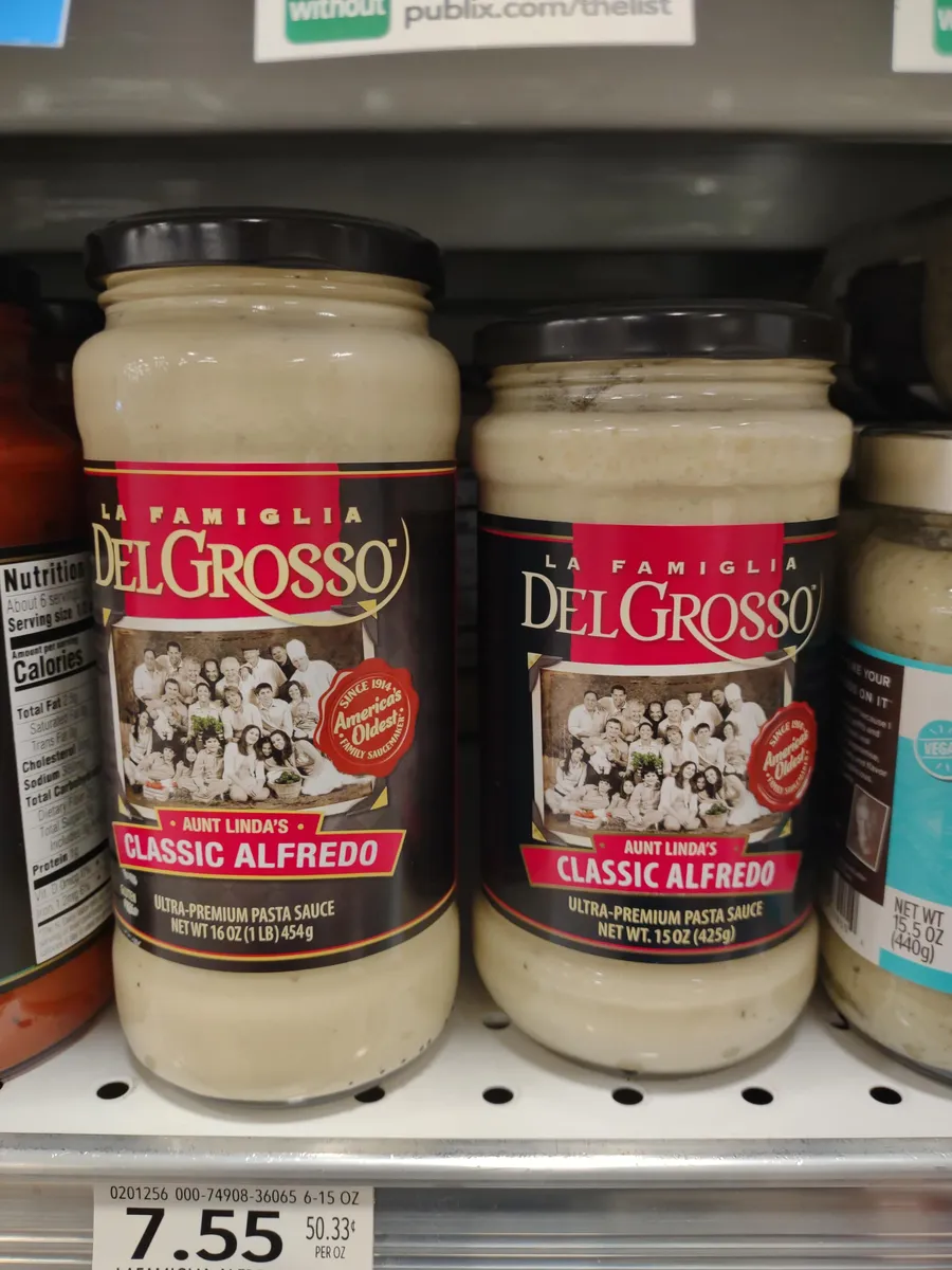 Del Grosso Aunt Linda's Classic Alfredo Ultra-Premium Pasta Sauce — 16oz to 15oz