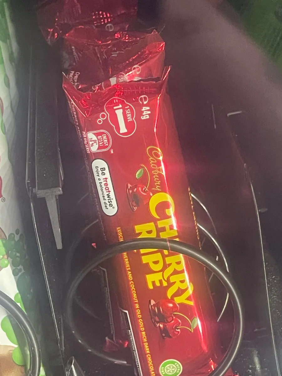 Cherry Ripe Cherry Ripe — 52g to 44g