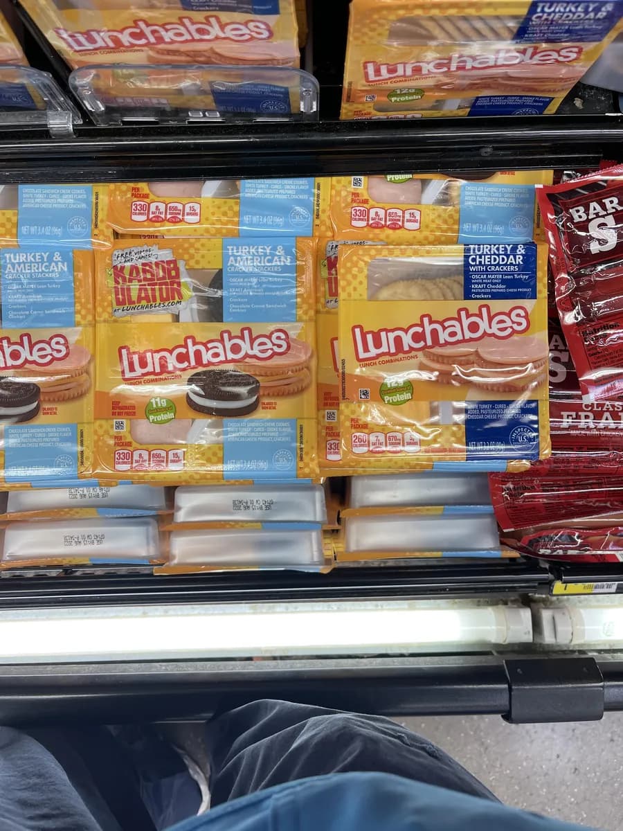 Kraft Lunchables package