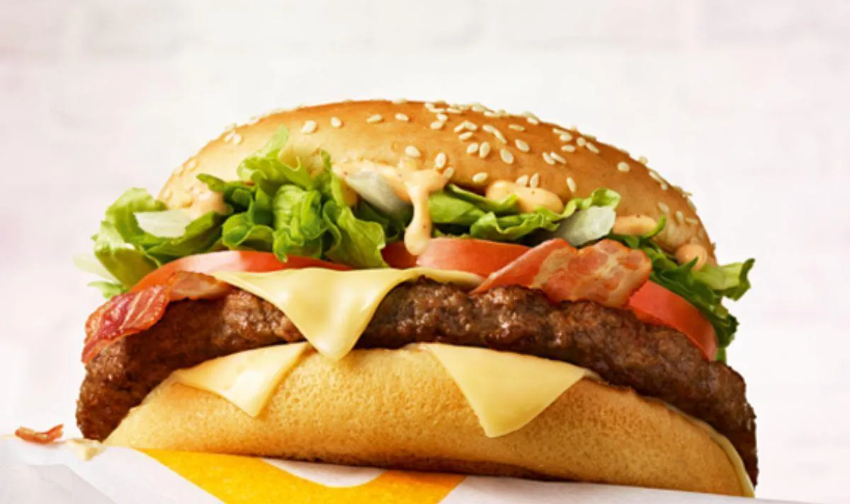 McDonald's Big Tasty burger — 0.33lb to 0.25lb